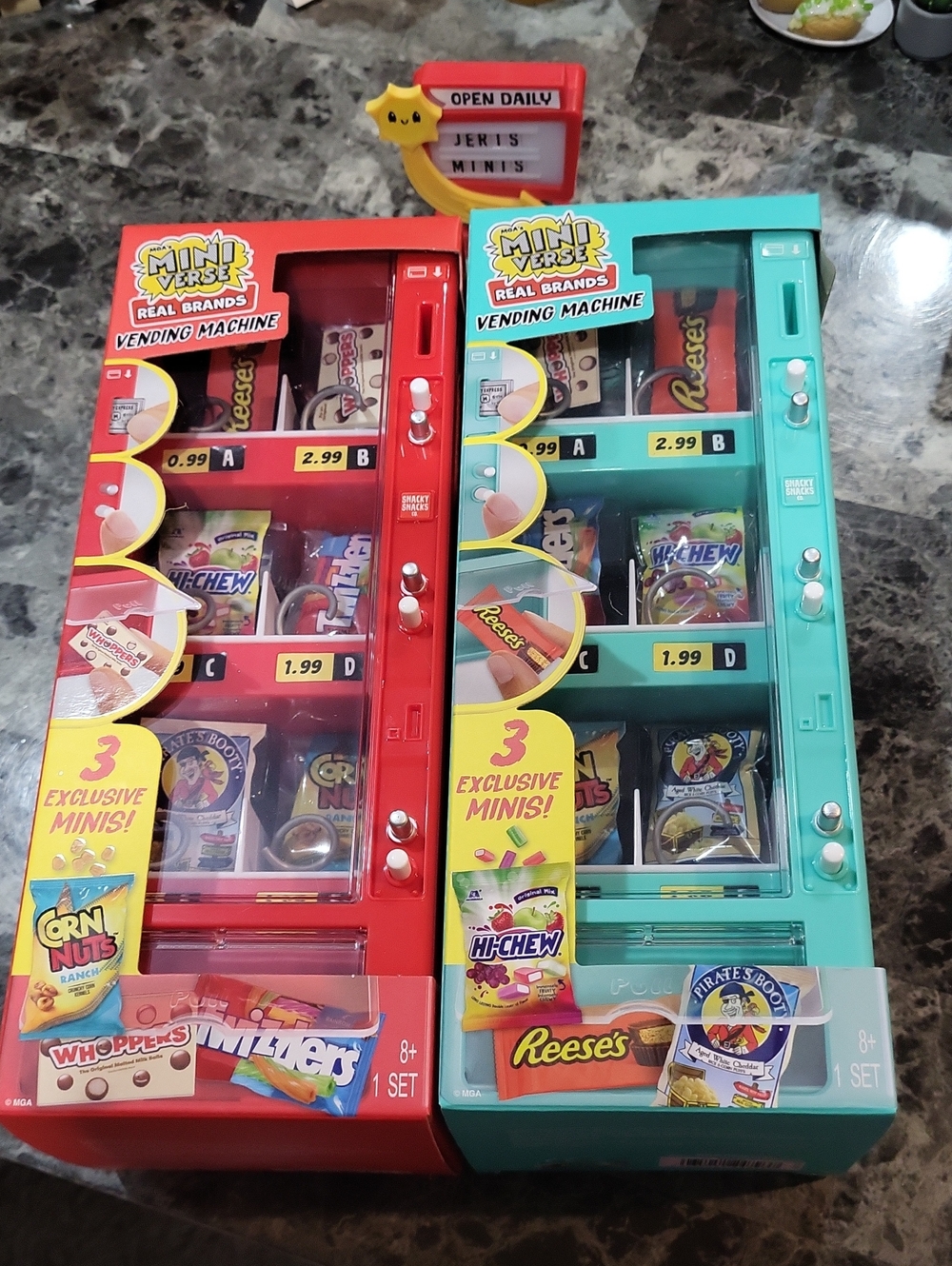 Miniverse Real Brands Vending Machines (RED & TEAL)